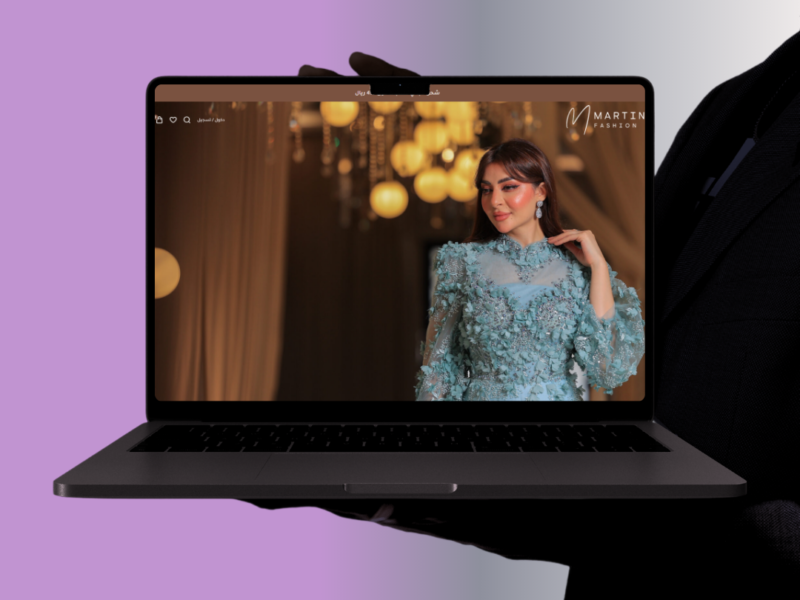 Orange Gradient Modern Laptop Mockup Instagram Post 1